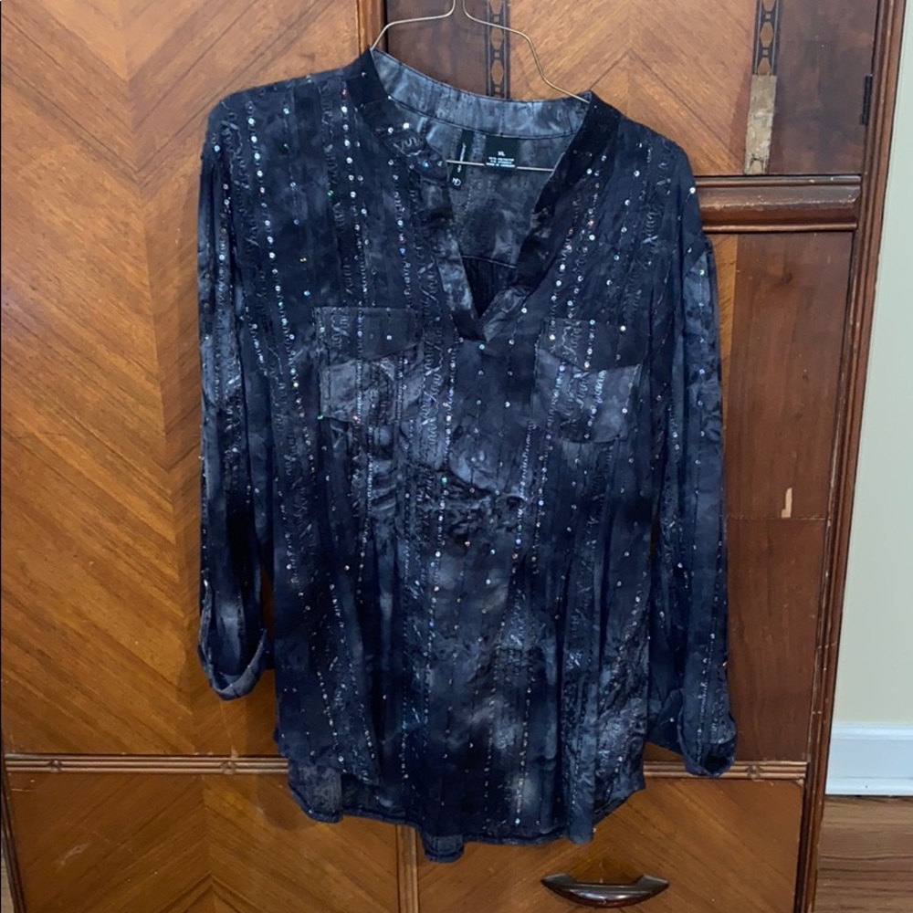 New Directions Black with Gray Blouse